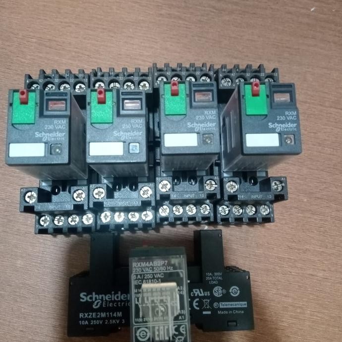 Relay Schneider Rxm4Ab2P7 + Rxze2M114M Socket Schneider Original New Stok