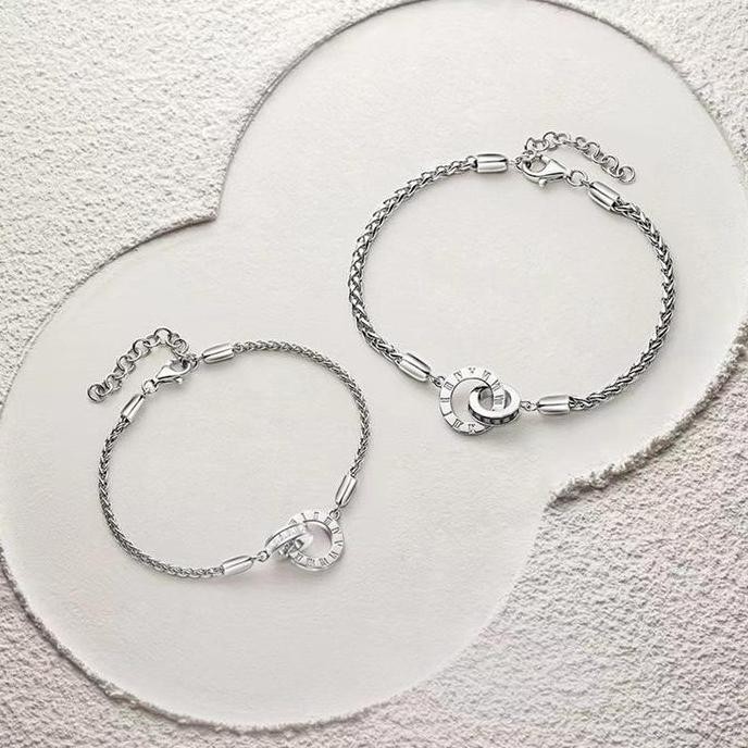 Gelang Couple Rantai Pasangan Titanium Anti Karat Pencinta Waktu Gelang Kunci Pasangan Hadiah Kotak 