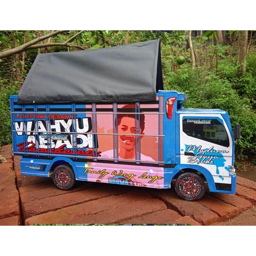 miniatur truk oleng kayu asli wahyu abadi mobil oleng truk oleng murah