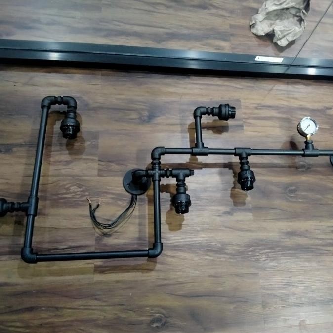 lampu dinding pipa industrial / industrial wall pipe lamp