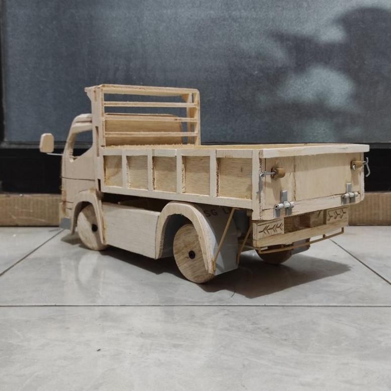 MINIATUR TRUK OLENG ENGKEL | MENTAHAN BELUM DI CAT NON LAMPU