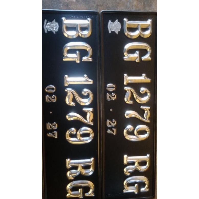 Plat nomor mobil timbul variasi 3D  (sepasang)