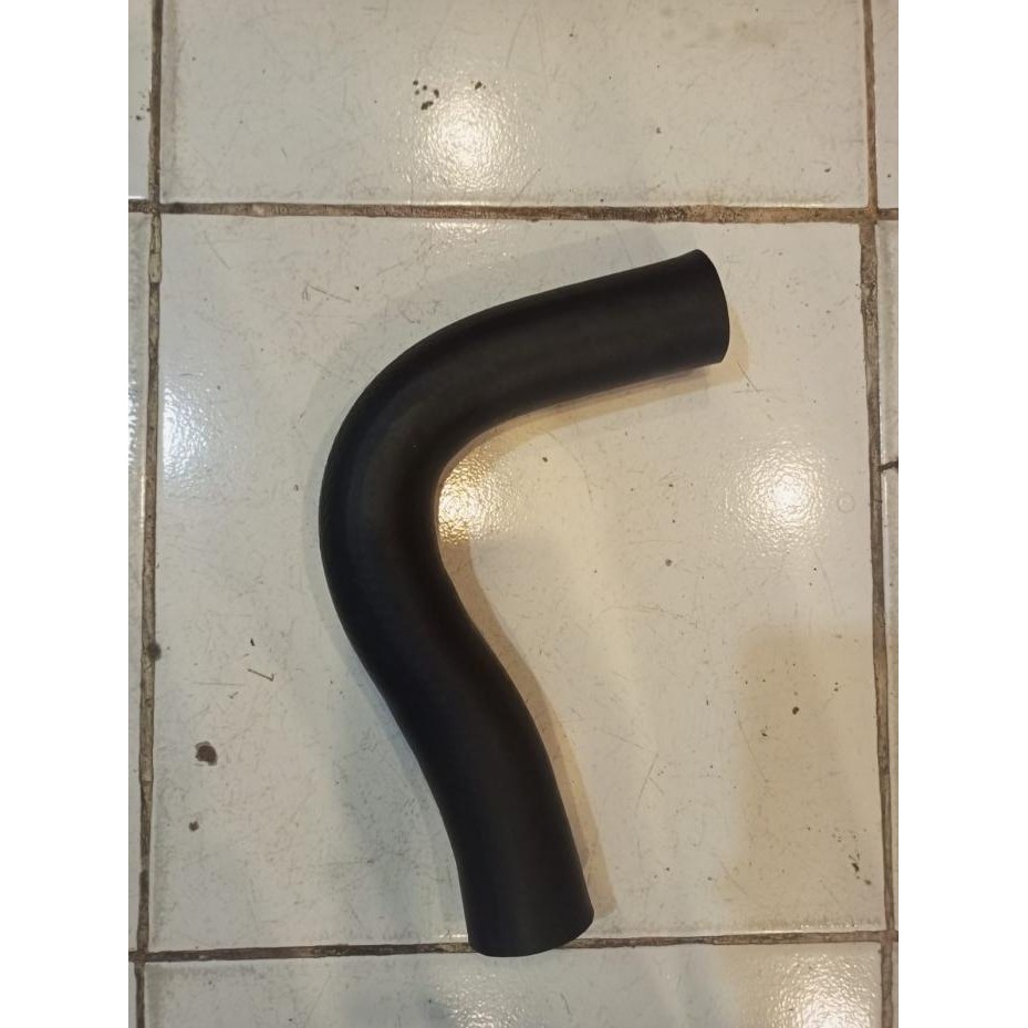 Selang Hose Radiator Upper Atas Mitsubishi Triton 2018/Pajero Sport Radiator & Komponen Mobil