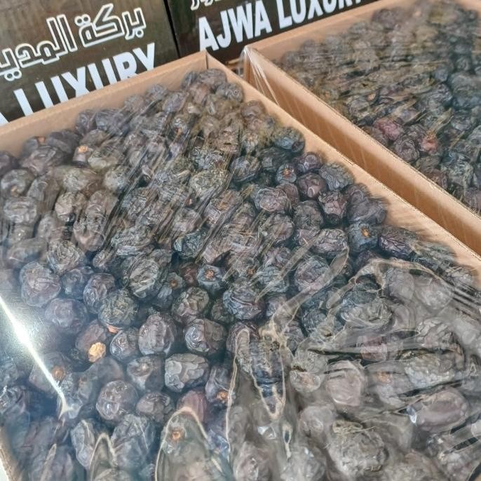 

Promo Kurma Ajwa Madinah 5 Kg