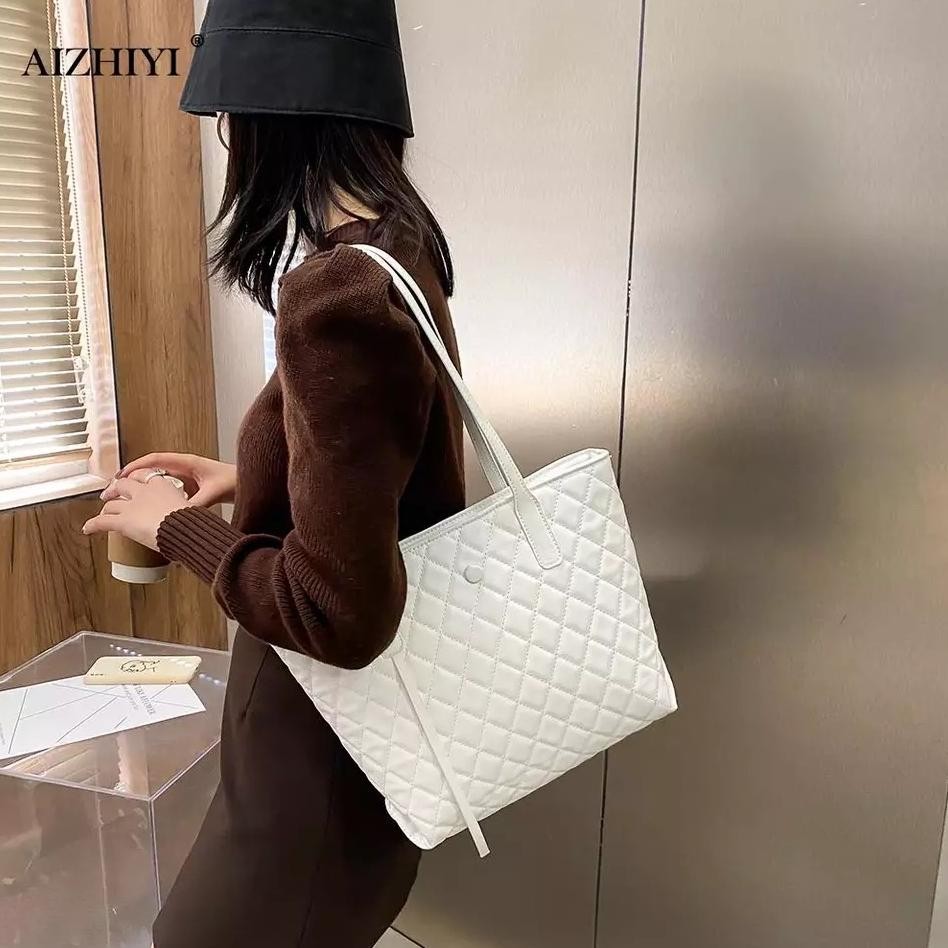 we-53 hj-64 Tas Kondangan Wanita Tas Pesta Tas Cewek Tas Kerja Ibu Ibu Perempuan Selempang Motif Rum