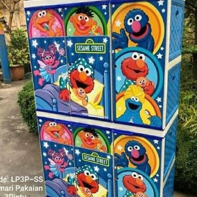 Lemari pakaian baju plastik akako LP3P JUMBO 3 pintu Karakter Motif Ranting Burung Elmo
