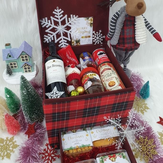 

Sale Paket Dekorasi Hampers Natal Christmas Parcel Hadiah Kue Kering 29