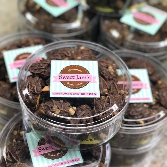 

Grosir Kue Kering Cokelat Mede / Choco Cashew Cookies