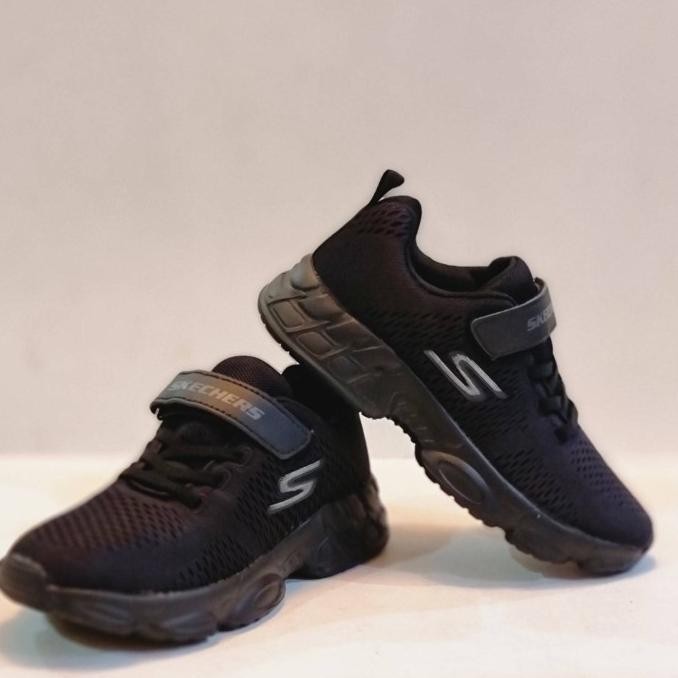 SEPATU ANAK SEKOLAH LAKI-LAKI PEREMPUAN SKECHERS FULL BLACK HITAM POLO
