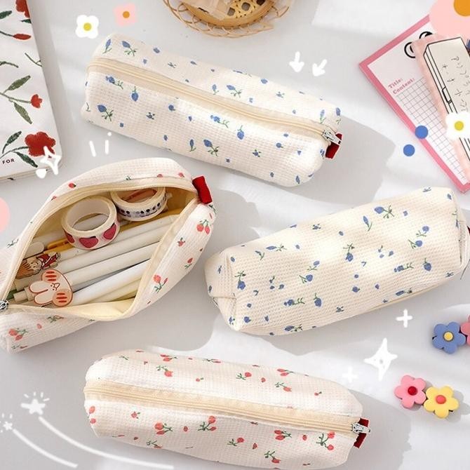 

Terbaru Tepak Pensil Korea BLOSSOM Estetik Aesthetic Lucu / Kotak Pencil