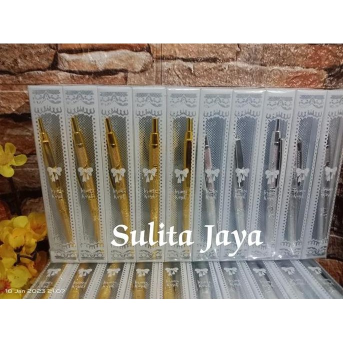 

Tersedia Souvenir Pernikahan Pulpen - Souveni Pernikahan Pulpen Kemasa Mika Motif 50 Pcs/ Souvenir Ulang Tahun Murah Meriahh Anak-Anak Ulang Tahun Pernikahan Berwarna Anak-Anak Ulang Tahun