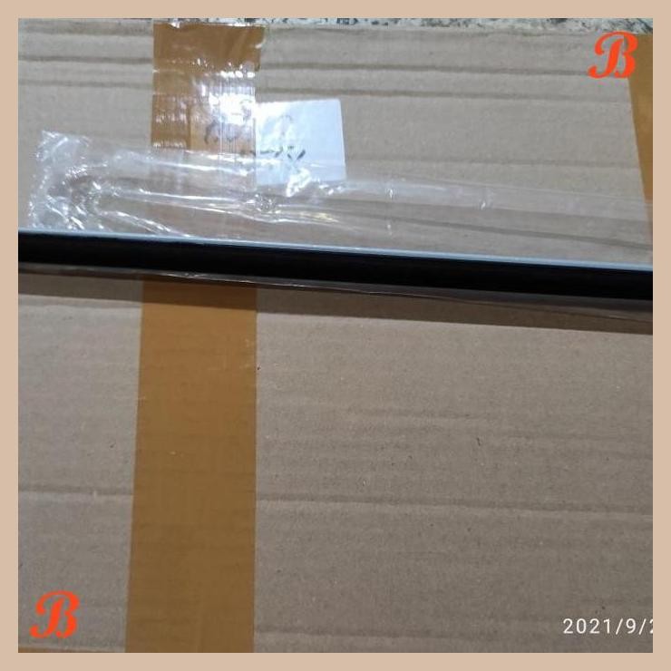 [AVP] PELIPIT KACA DALAM KATANA