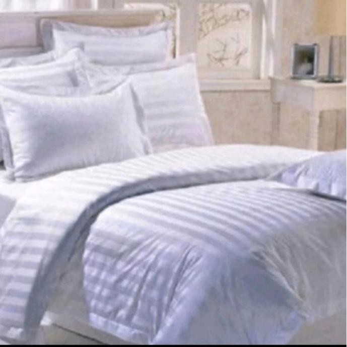 Sprei Hotel 90 x 200 x 30 Katun Jepang