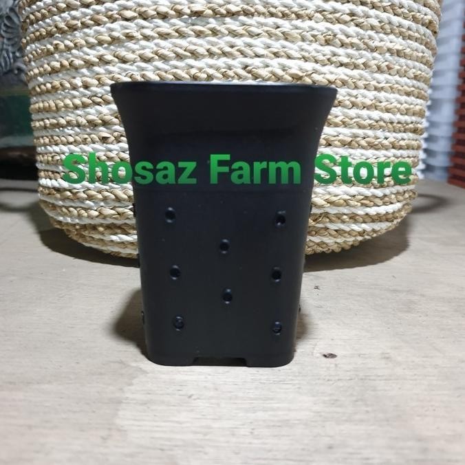 (LUSINAN 12 BH) Pot Kotak NKT 12 Jouss Hitam Berlubang