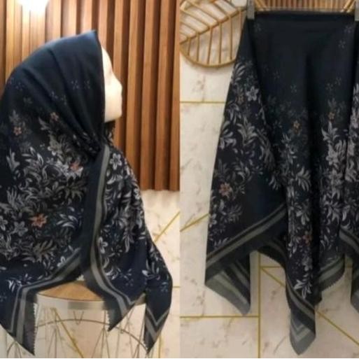 Diskon HIJAB SEGI EMPAT VOAL MOTIF SUBLIME KODE 279 HITAM CREAM