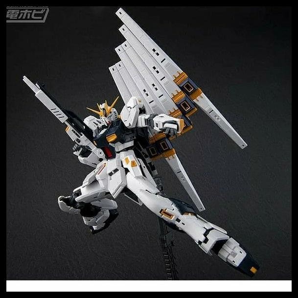 RG NU GUNDAM - BANDAI