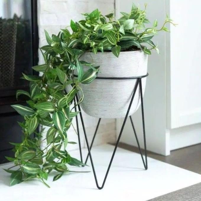 Tinggi 50CM / Standing Pot Bunga Model V / Dudukan Pot Besi