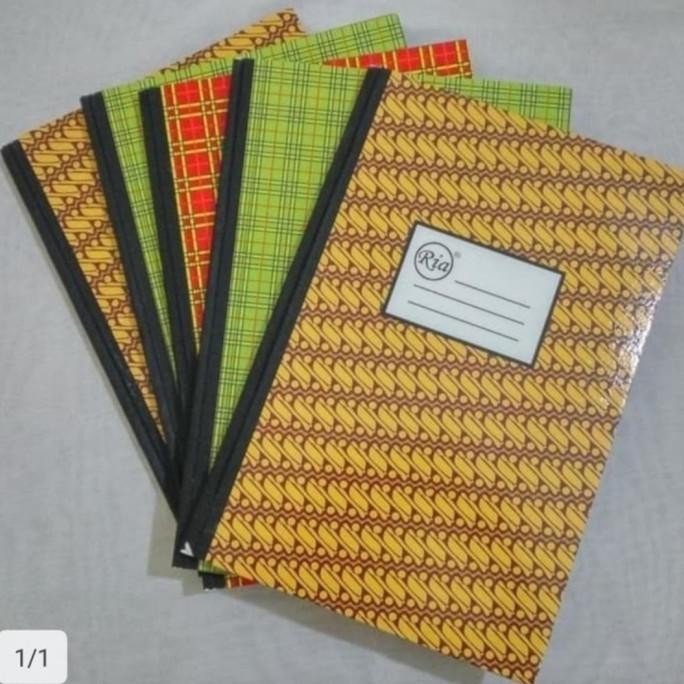 

tyS buku folio isi 200 lembar merk ria