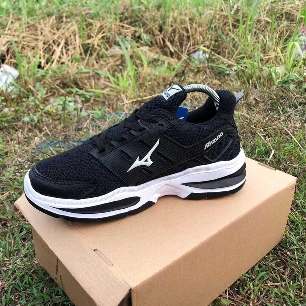 Sepatu Mizuno Sport Running Hitam Putih Sepatu Ringan Cocok Untuk Jogging/Senam/Volly/Badminton/Seko
