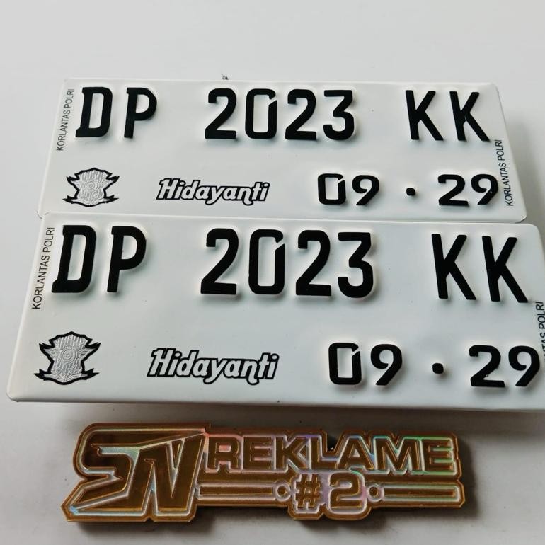 Spesial custom Plat Nomor baut tanam ukuran standart harga lebih murah dan terjangkau, plat nomor me