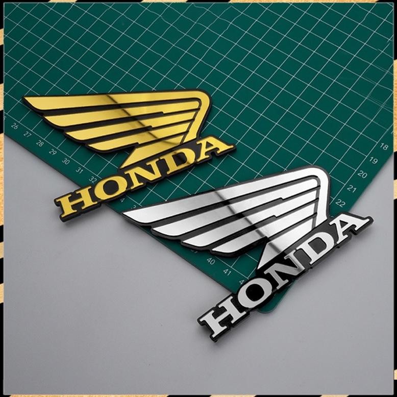 aw-96 uj-32 Emblem Logo Vario dan Honda / Stiker Logo Vario / Logo Tempel Original Honda / Logo Hond