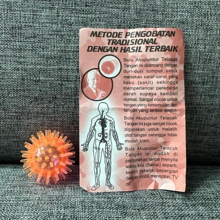 [Karet] Bola Duri Karet Bola Pijat Tangan Akupuntur - Random Colour