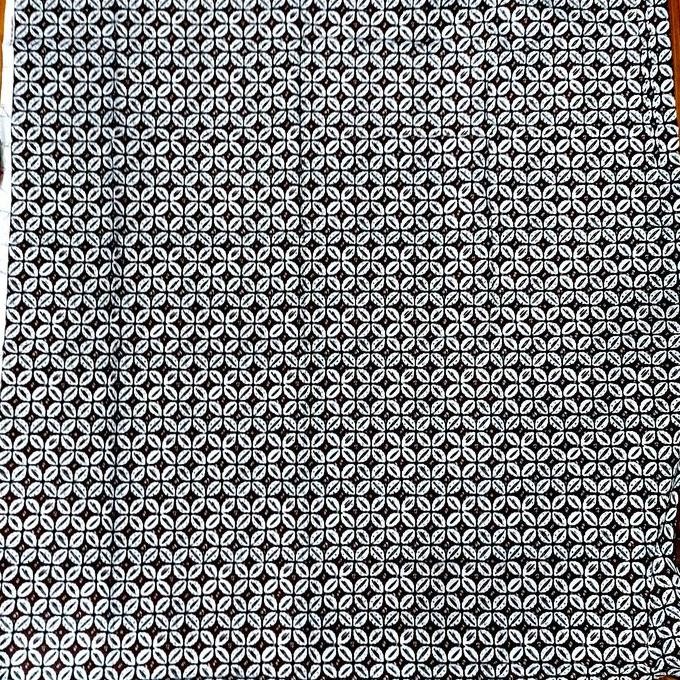 Kain Batik Jarik Kawung Pecah Kopi Latar Putih Coklat Bahan Katun Termurah