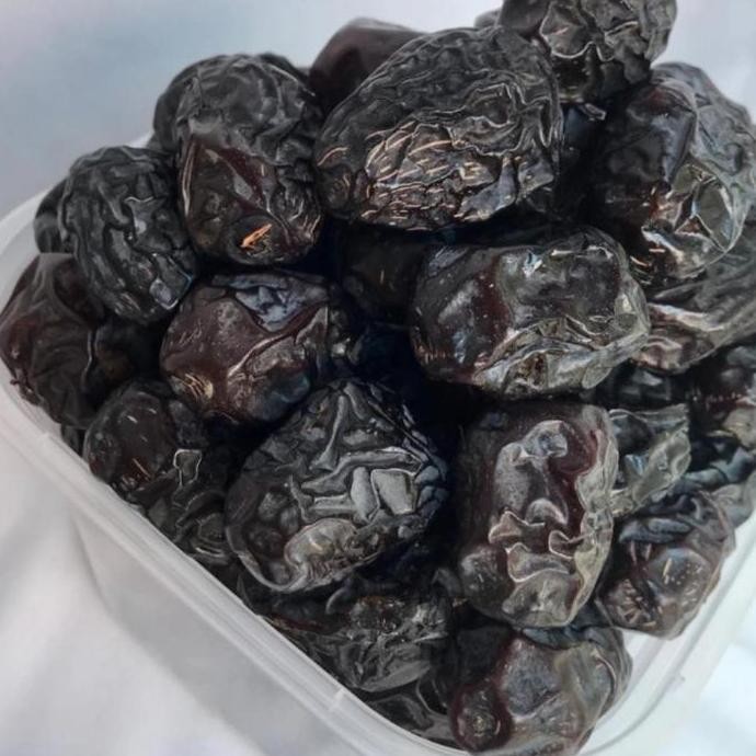 

Ajwa grade A 500gr kemasan/ ajwa super premium/ ajwa nabi