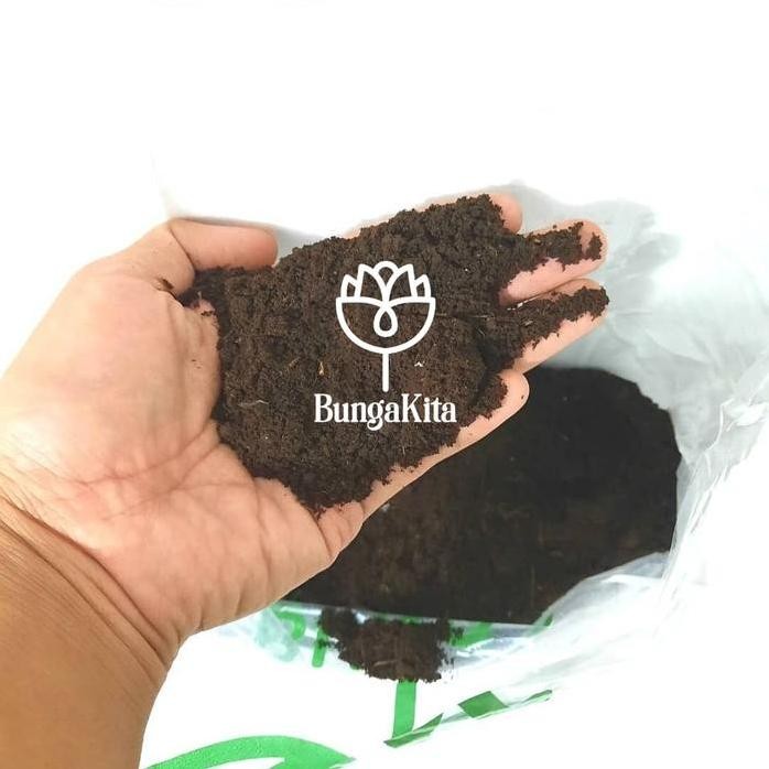 

Terlaris Pupuk Kandang Kambing Halus - Kohe Kemasan 1,8Kg