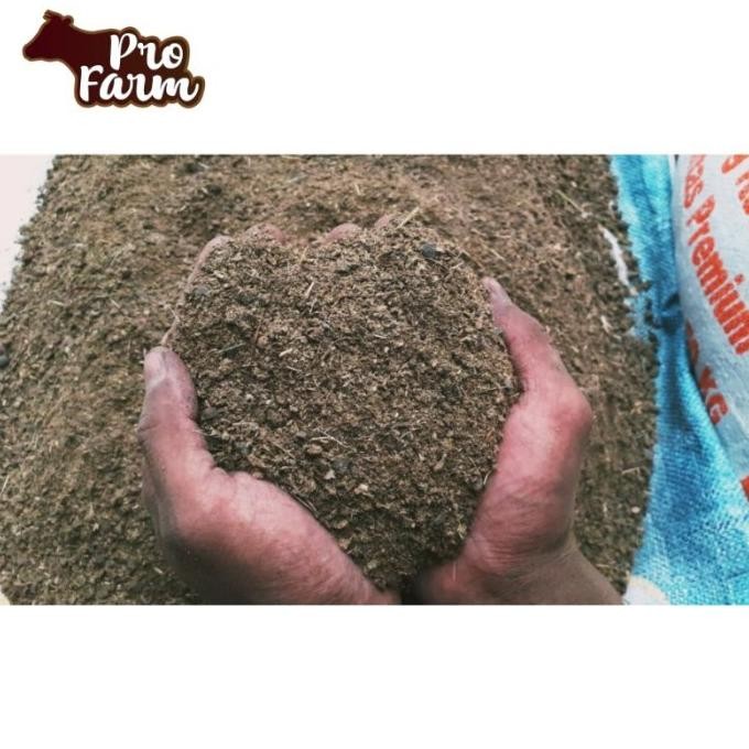 

Terlaris Pupuk Kohe Kambing Halus Fermentasi 1 Kg /Pupuk Kandang