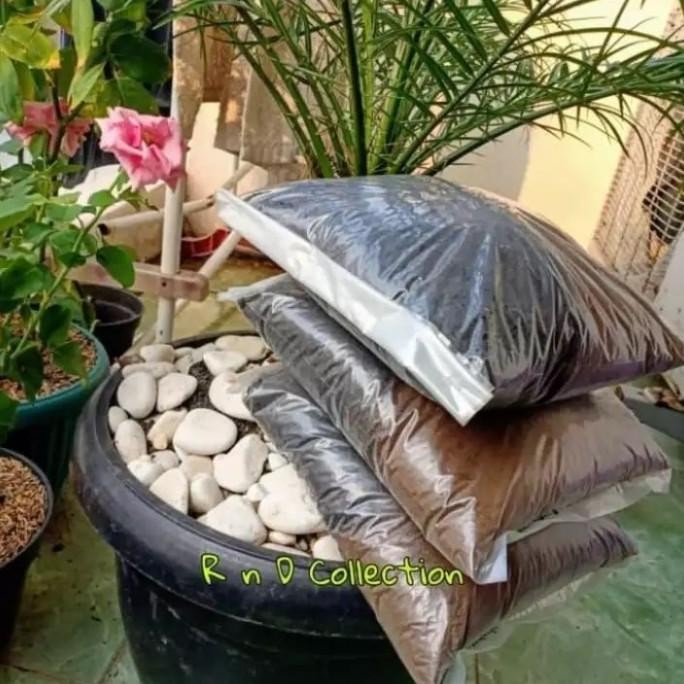 

Terlaris Readystok Tanah Media Tanam Pupuk Kandang Dan Kompos Siap Pakai