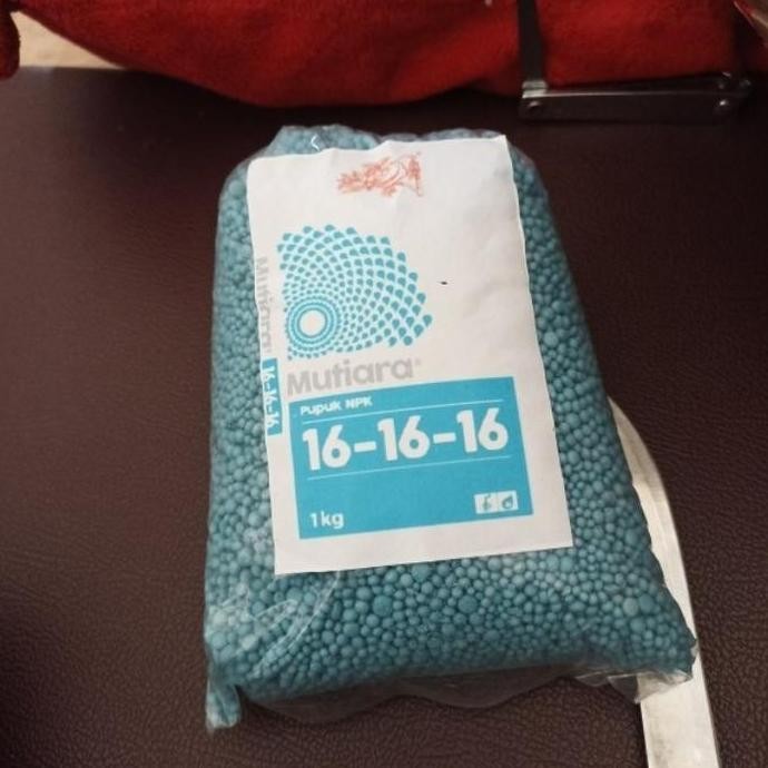 

Terlaris Pupuk Mutiara Npk 16-16-16 Biru 1 Kg