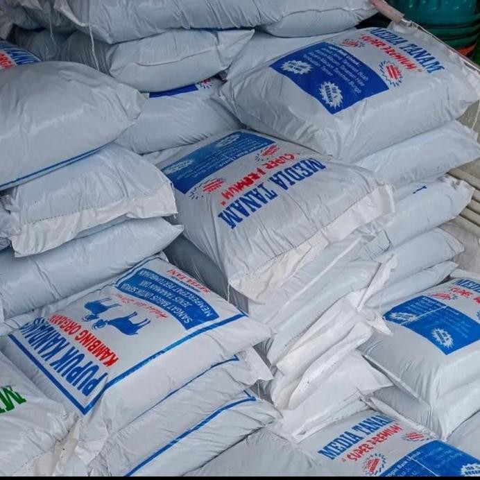 

Terlaris Pupuk Kandang Kambing Organik Halus