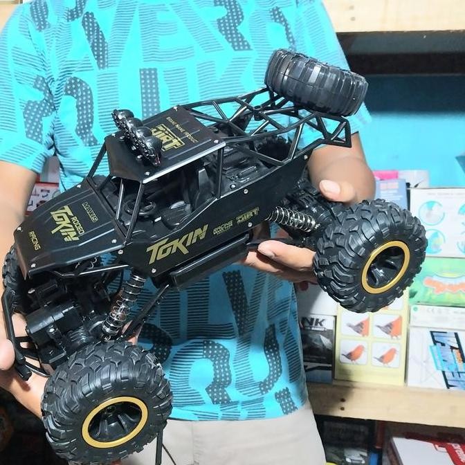 Rc mobil rock crawler 1:12 4wd mobil remote control jumbo mobil besar