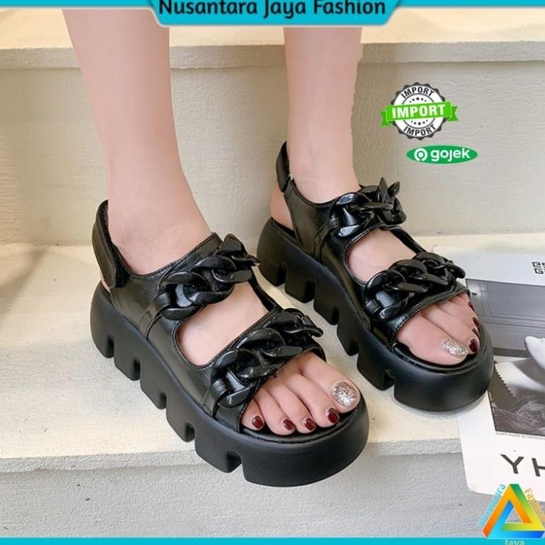 3.3 BALANCE IMPORT  SANDAL GUNUNG WANITA VEYYA WEDGES RANTAI TERBARU 2312