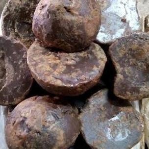 

HIW Gula Batok Linggau 1kg Cuko Pempek Palembang Gula Aren Asli