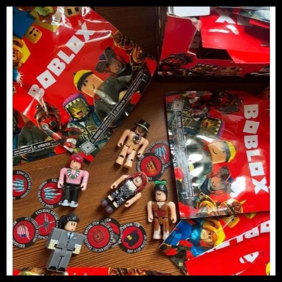 MAINAN ROBLOX SASET ROBLOX FIGURE SET SURPRISE ROBLOX SASET MISTER FIGURE SET MINIATUR ROBLOX SASET 