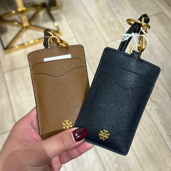 

Kartu Nama Name Tag Tory Burch TB Emerson Lanyard 100% Original Kualitas Original