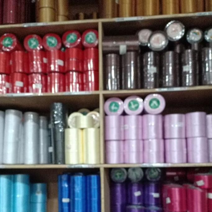 

Pita Satin Pita Kado 2 Inch 5 Cm Per Roll Pita Buet Bunga Pita Rambut Pita Perhiasan