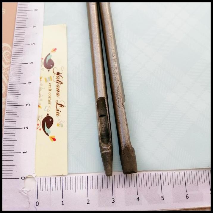 

Plong Pembolong Oval 2Mmx5Mm