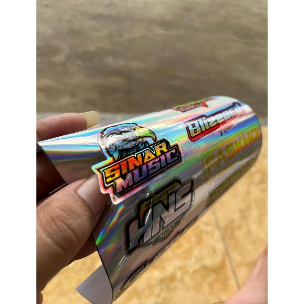 

[Desain Baru] Baju Kaos Viral Stiker Hologram Sound System Cutting Isi 17 Katun Cotton Combed 30S Premium Distro Fashion Ns63