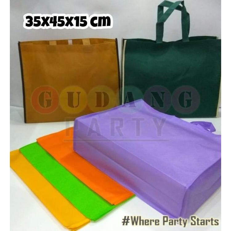 

ready Spunbond Jahit (35x45) Landscape/Tas Bingkisan/Kantong Belanja Besar