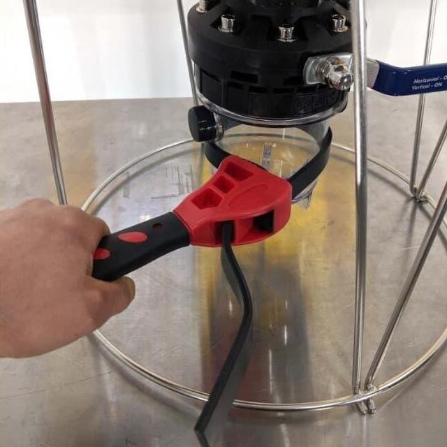 Imatton Kegland Belt Opener