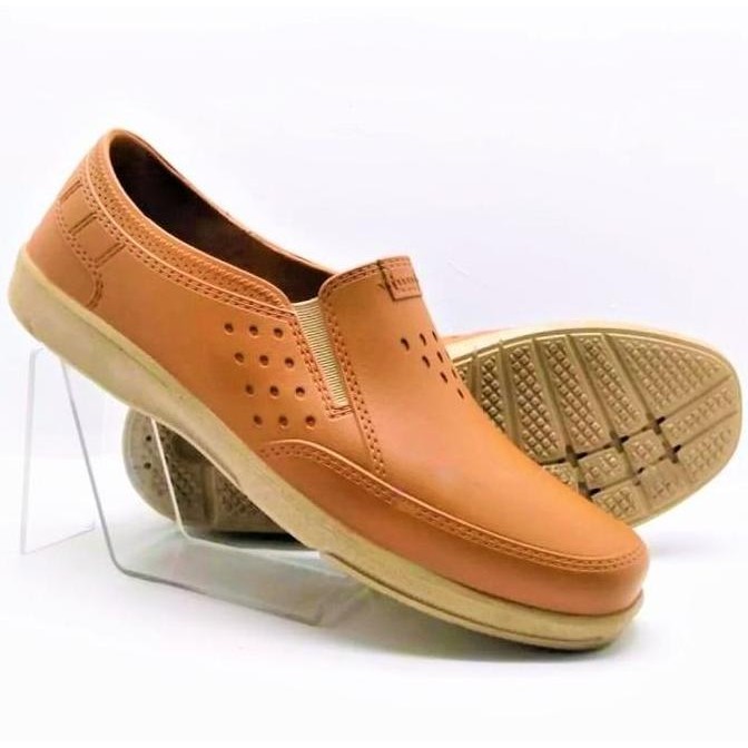 Tersedia Sepatu Pantofel Karet Pria ATT AWK 557 Hitam - Coklat Muda -Coklat Tua