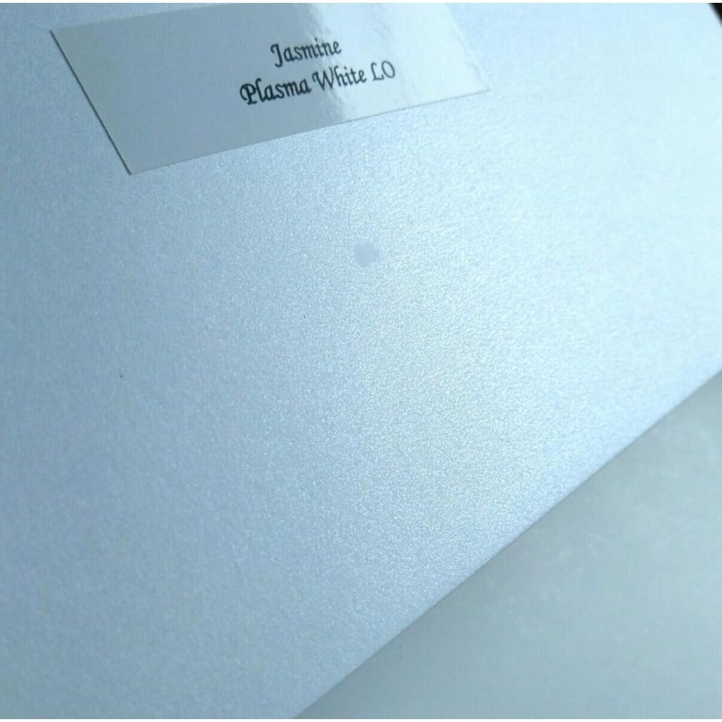 

( 50 Lembar ) Kertas Undangan / Karton Jasmine White 200 Gsm A3+ 32 cm X 48.3 cm AST