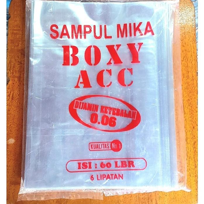 

Sampul Buku Plastik Mika Lentur Tebal 0.6mm Isi 60 Lembar Kwarto Boxy AST