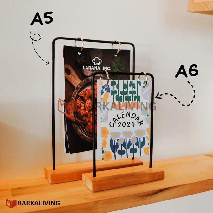 

Stand Menu Industrial Gantungan Tent Card Foto Nomer Meja Kalender Kayu Resto Cafe Co