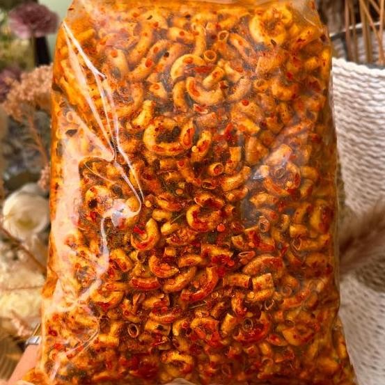 

Makaroni PedaS Daun Jeruk 1KG MAKARONI MAMIN.ID