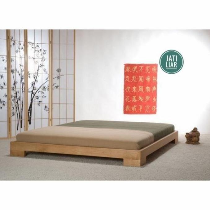 Dipan Kayu / Tempat Tidur Pendek Kayu Mahoni Model Jepang