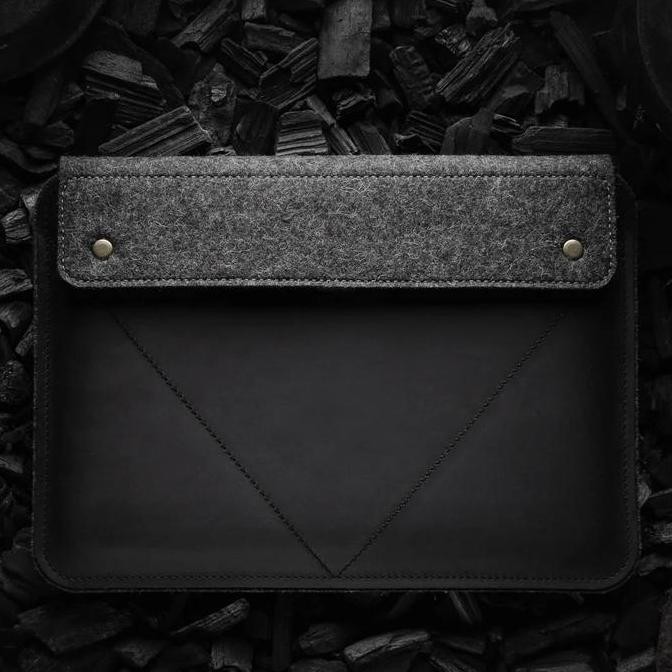 HAZEL Laptop Case UNISEX CUSTOM / Wool Blend Felt + Faux Leather